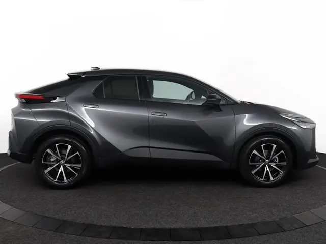 Toyota C-HR 1.8 Hybrid 140 Dynamic 2025 Hybride Benzine 13