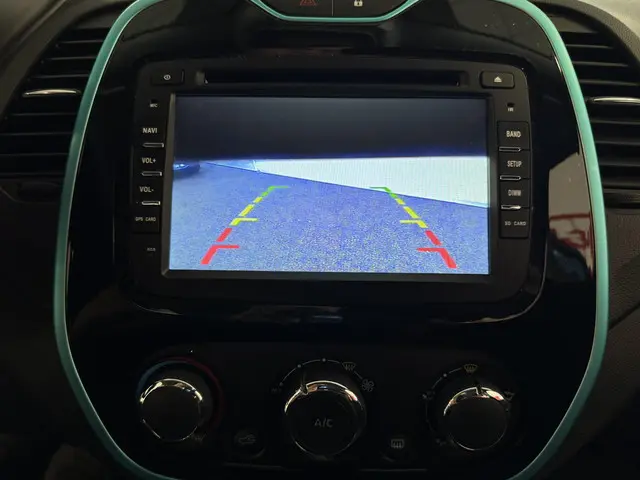 Renault Captur 0.9 TCe Limited 2016 Benzine 18