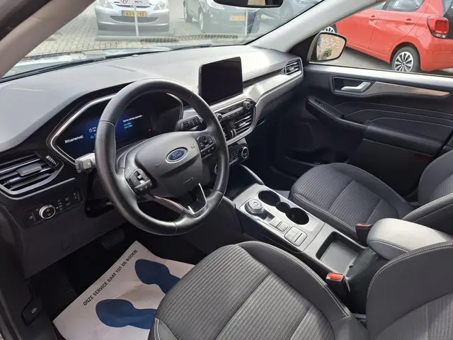 Ford Kuga 2.5 PHEV Titanium 2022 Hybride Benzine 27