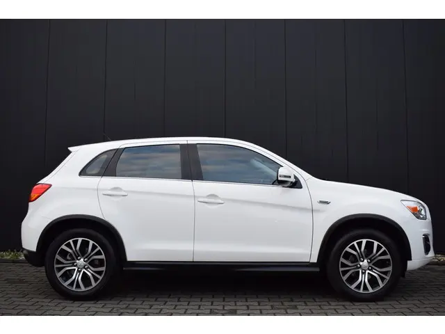 Mitsubishi ASX 1.6 Cleartec Intense 2016 Benzine 4