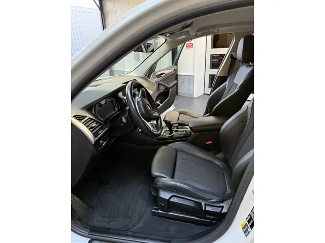 BMW X3 xDrive30e advantage 2021 Hybride Benzine 9