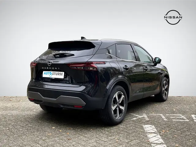 Nissan QASHQAI 1.3 MHEV N-Connecta 2023 Benzine 4