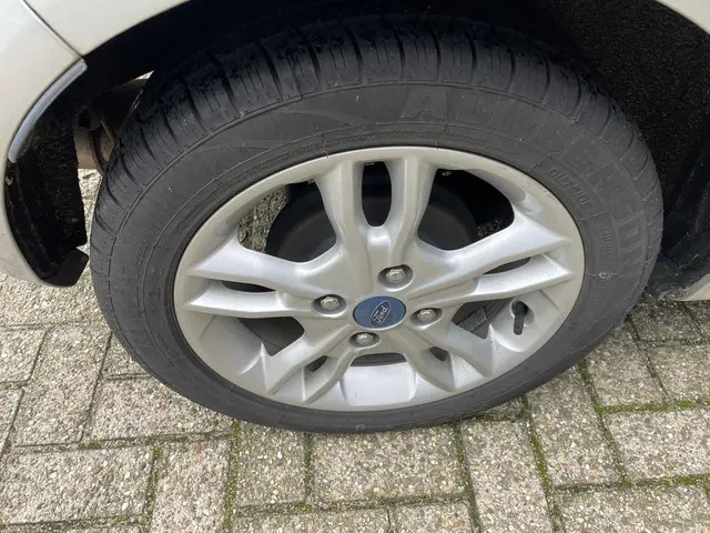 Ford Fiesta 1.25 2016 Benzine 21