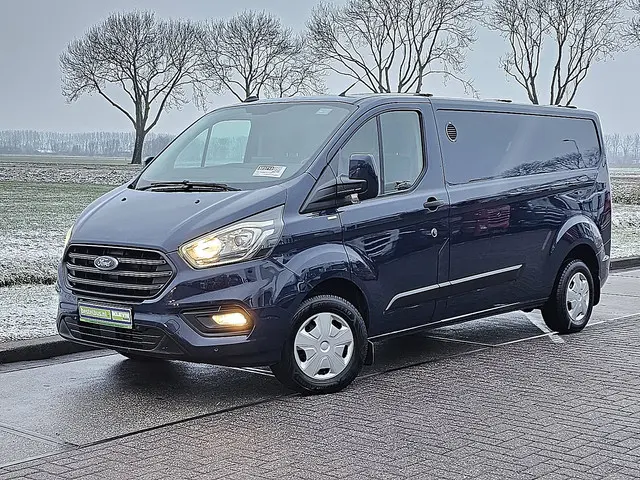 Ford Transit Custom 2