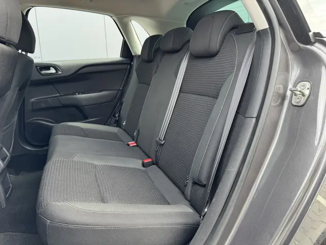Citroën C4 1.2 PureTech Feel Collection 2015 Benzine 5