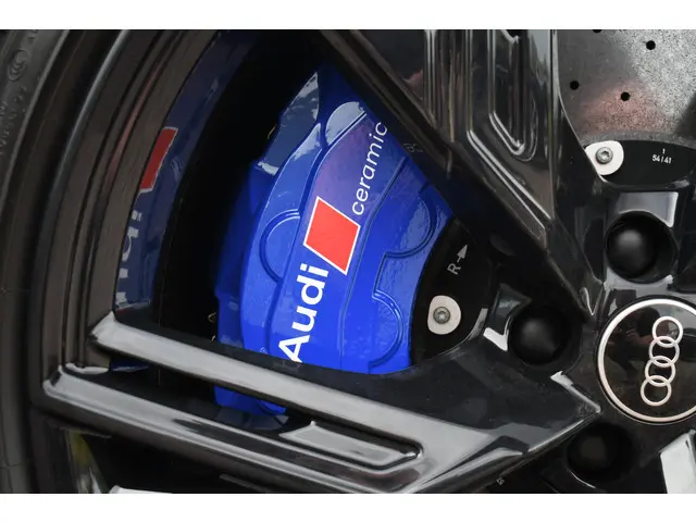 Audi RS6 Avant 4.0 TFSI quattro 2022 Benzine 13