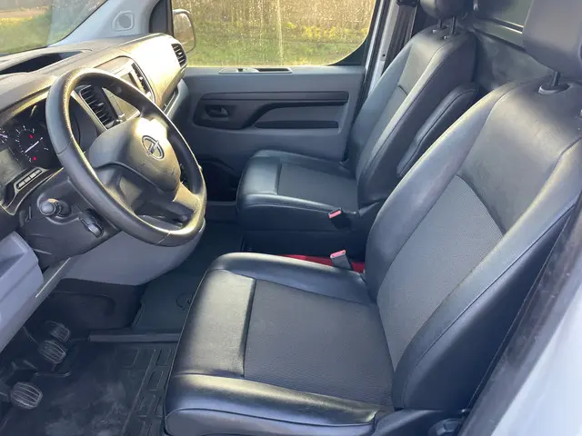 Opel Vivaro 1.5 CDTI L3H1 Edition 2021 Diesel 8