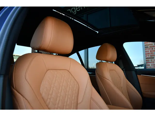 BMW 5 Serie 545e xDrive M-Sport 2021 Hybride Benzine 61