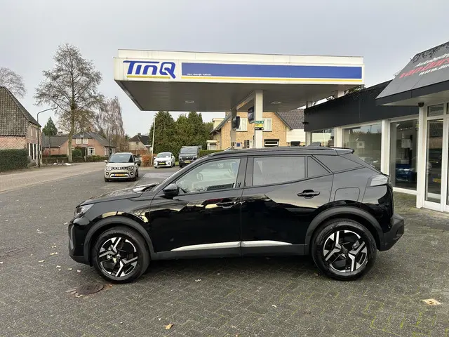 Peugeot 2008 1.2 Hybrid 145 Allure 2025 Hybride Benzine 6