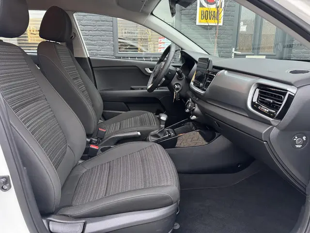 Kia Stonic 1.0 T-GDi MHEV DynamicLine 2023 Benzine 9