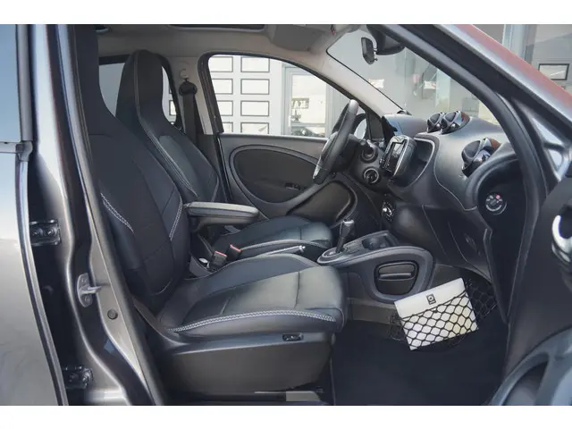 Smart Forfour EQ BRABUS Style 18 kWh 2019 Elektrisch 8