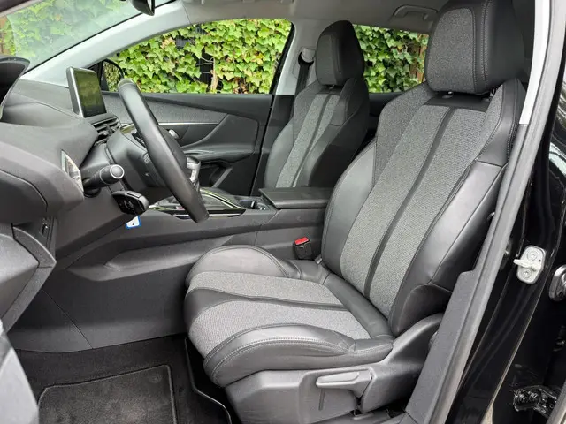 Peugeot 3008 1.2 PureTech GT-Line|CARPLAY 2017 Benzine 14