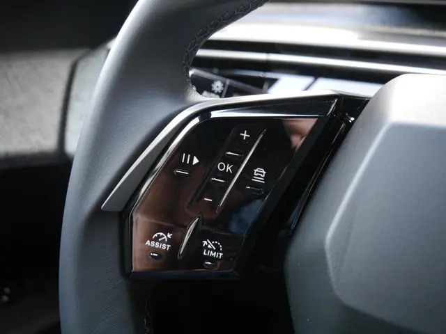 Peugeot 5008 1.2 Hybrid 136 Allure 2025 Hybride Benzine 36
