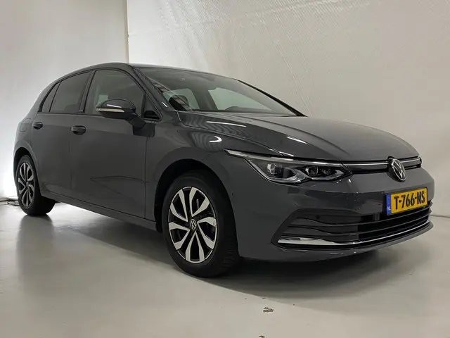 Volkswagen Golf 1.5 eTSI Active 2023 Benzine 42