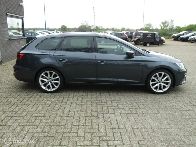 SEAT Leon ST 1.5 TSI FR Business Intense 2019 Benzine 6