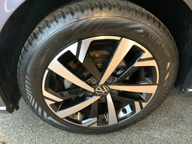 Volkswagen Polo 1.0 TSI Life Business, DSG 2022 Benzine 33