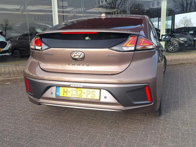 Hyundai IONIQ Comfort EV 38 kWh 2020 Elektrisch 6