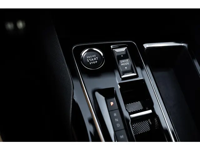 Peugeot 5008 GT 2024 Benzine 22