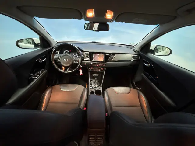 Kia Niro 1.6 GDi Hybrid DynamicLine 2018 Hybride Benzine 24