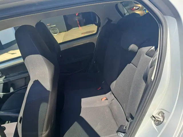 SEAT Mii 1.0 Sport Dynamic 2014 Benzine 9