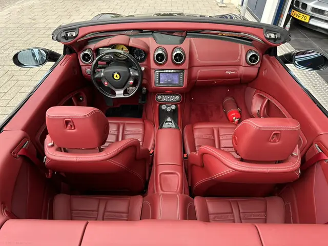 Ferrari California 4.3 V8 HELE 2013 Benzine 12