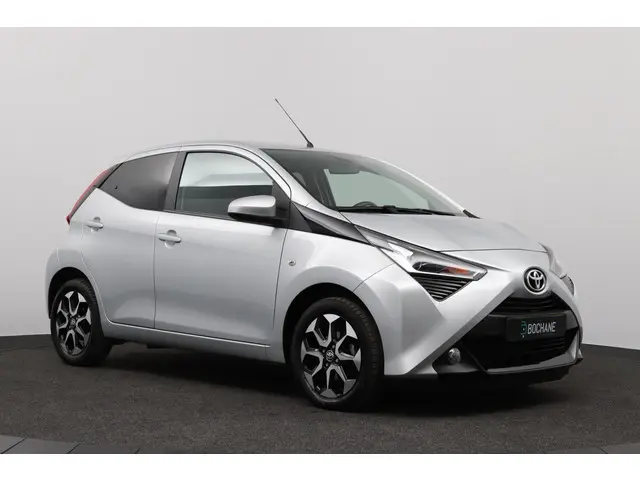 Toyota Aygo 1.0 VVT-i x-joy 2022 Benzine 37