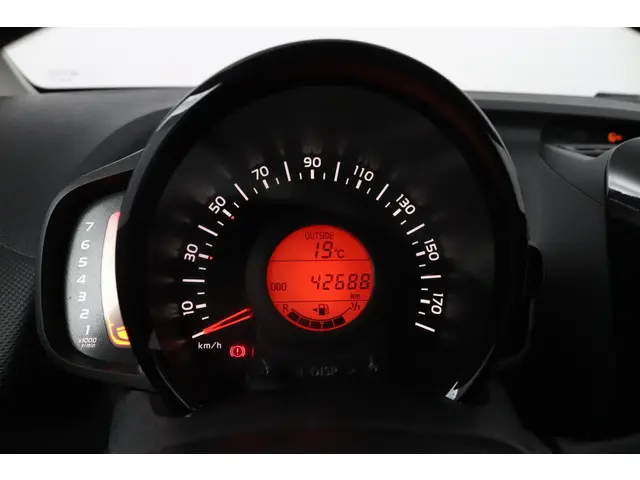Citroën C1 1.0 VTi Feel 2021 Benzine 4