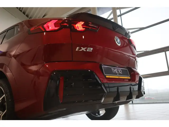 BMW iX2 xDrive30 2025 Elektrisch 24