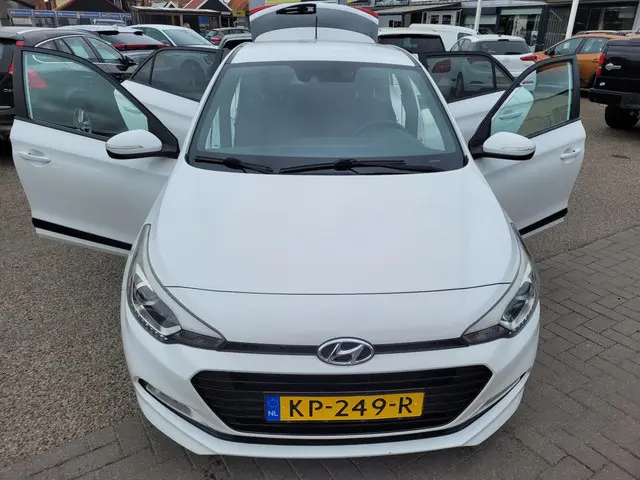 Hyundai i20 1.0 T-GDI Go! 2016 2016 Benzine 7