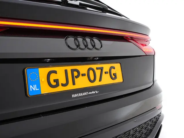 Audi RSQ8 4.0 TFSI Quattro 2021 Benzine 40