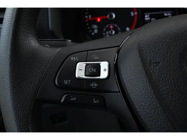 MAN TGE 3.140 2.0 TDI 35 140 PK DSG Clima 2022 Diesel 16