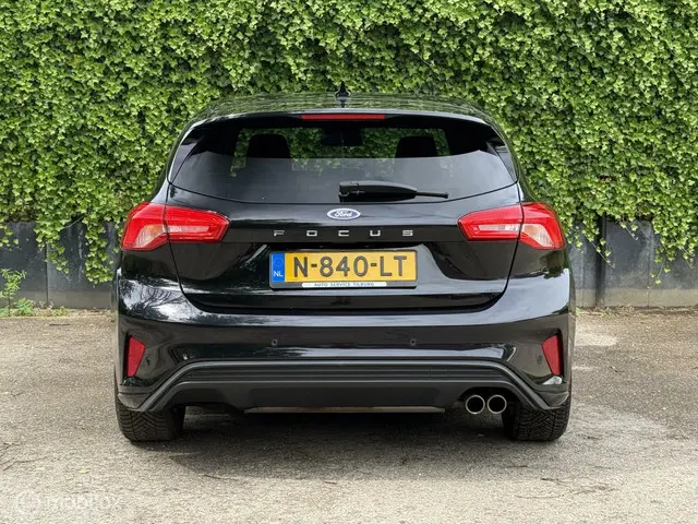 Ford Focus 1.0 EcoBoost ST Line | Carplay | PDC | 2020 Benzine 16