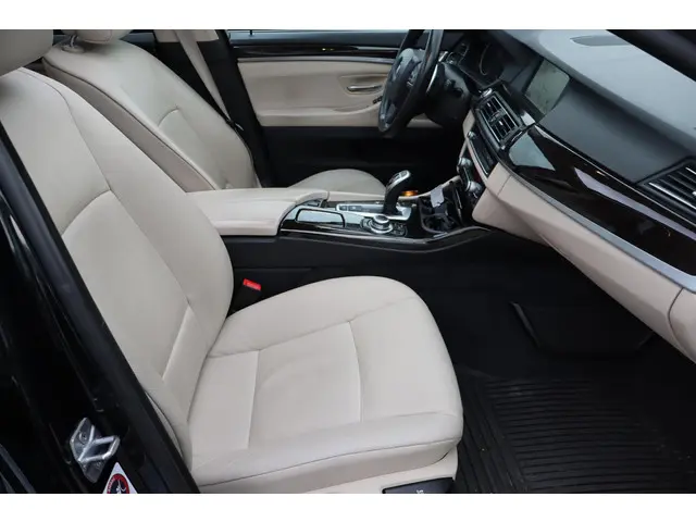 BMW 5 Serie 520d 2013 Diesel 12