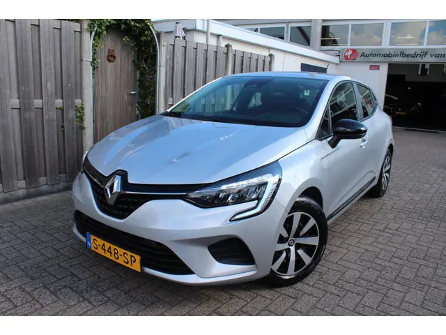 Renault Clio 1.0 TCe Equilibre Carplay 2023 Benzine 2