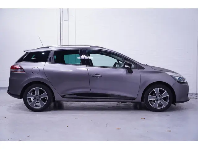 Renault Clio Estate 0.9 TCe Night&Day 2015 Benzine 6
