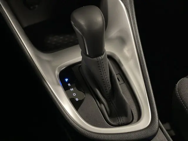 Toyota Yaris 1.5 Hybrid Active 2023 Hybride Benzine 18