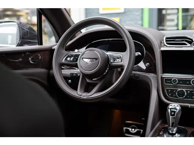 Bentley Bentayga 3.0 V6 Hybrid 2022 Hybride Benzine 31