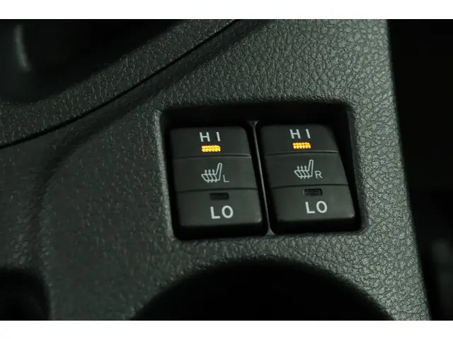 Toyota Auris 1.8 Hybrid Executive 2013 Hybride Benzine 58