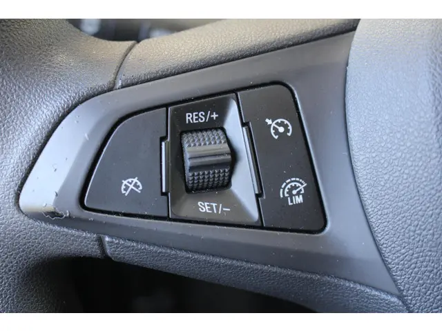 Opel KARL 1.0 Rocks Online Edition 2019 Benzine 27