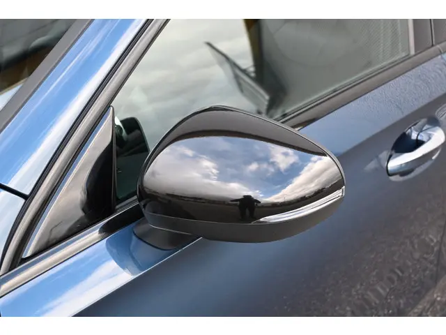 Mercedes-Benz A-Klasse 180 AMG Line 2022 Benzine 10