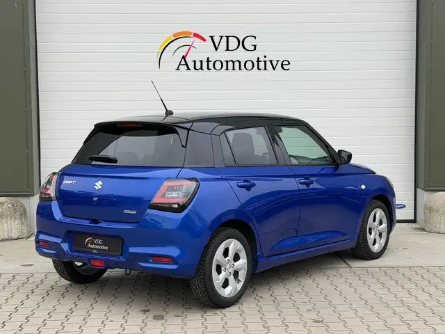 Suzuki Swift 1.2 Select Smart Hybrid 2025 Benzine 4