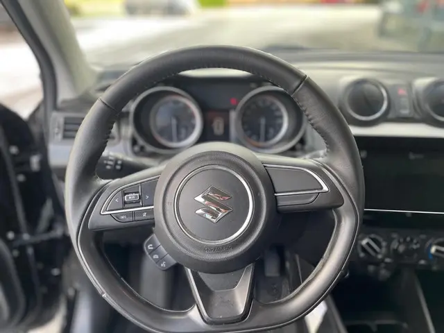 Suzuki Swift 1.2 Select Smart Hybrid 2021 Benzine 8