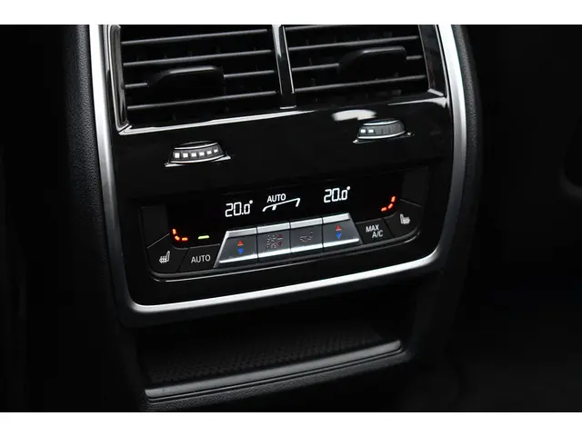 BMW X5 xDrive45e M-Sport 2022 Hybride Benzine 48