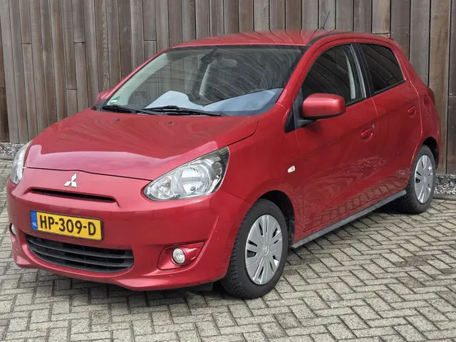 Mitsubishi Space Star 1.0 Bright 2015 Benzine