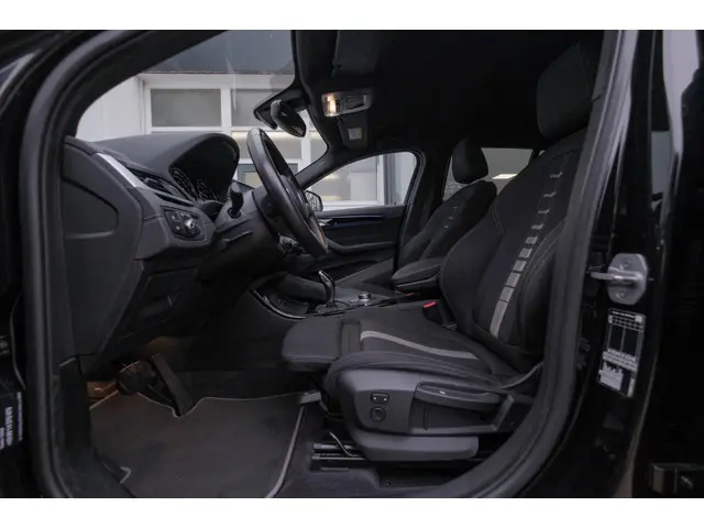 BMW X2 SDrive18i High Executive|Navi|Camera|18'' 2023 Benzine 15