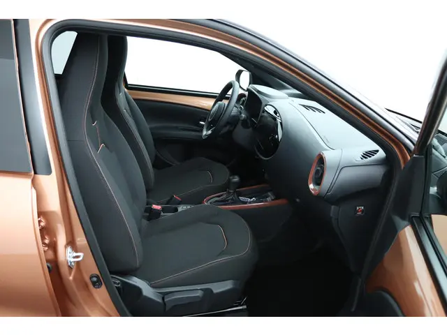 Toyota Aygo X Hybrid 115 pulse 2026 Hybride Benzine 19