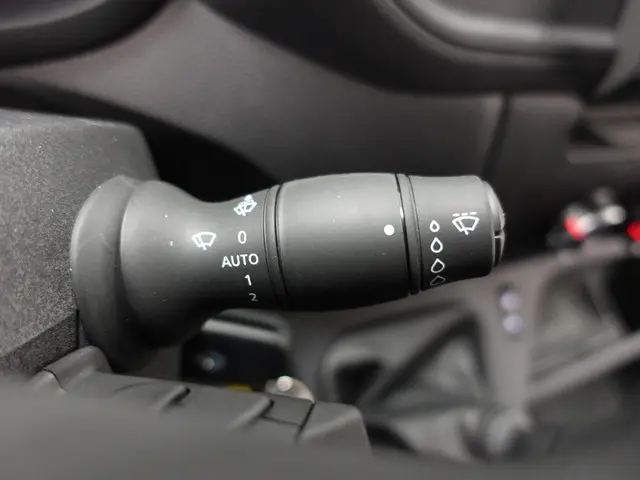 Renault Master T33 2.3 dCi 135 L2H2 2024 Diesel 16