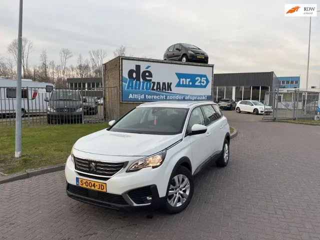 Peugeot 5008 1.2 PureTech Active 2019 Benzine