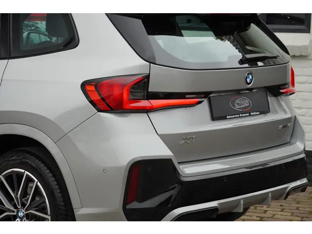 BMW X1 sDrive18i 2025 Benzine 25