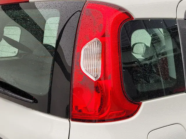 Fiat Panda 0.9 TwinAir Edizione Cool 2016 Benzine 28